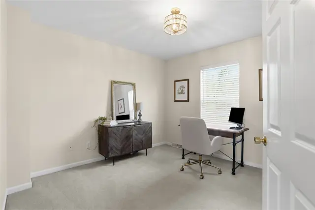 303 Northglen Ct gallery image 34