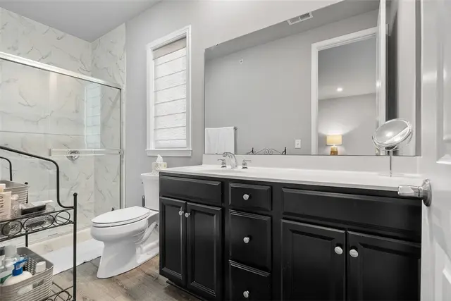 303 Tillary Lane 201 gallery image 2