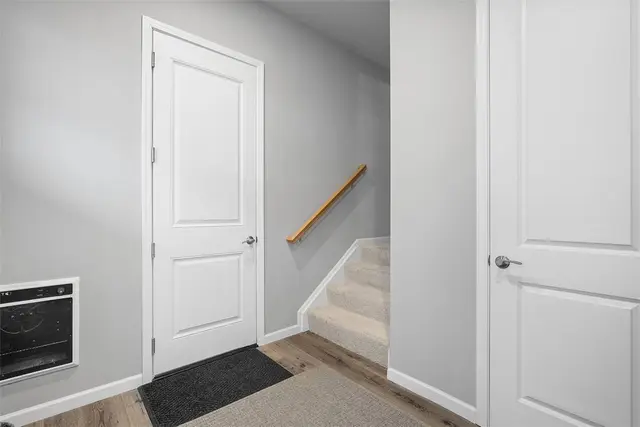 303 Tillary Lane 201 gallery image 4