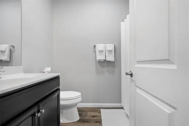 303 Tillary Lane 201 gallery image 9