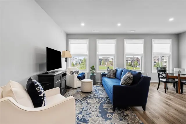 303 Tillary Lane 201 gallery image 11
