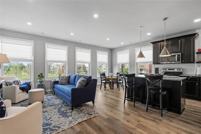 303 Tillary Lane 201 gallery image 18