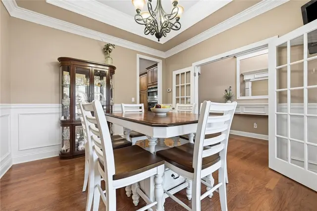 303 Torrey Pine Dr gallery image 3