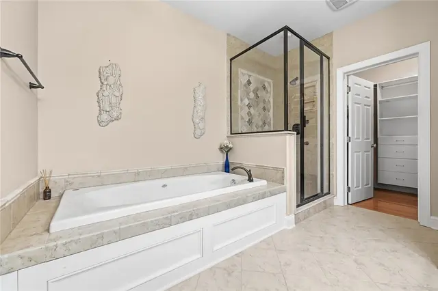 303 Torrey Pine Dr gallery image 15