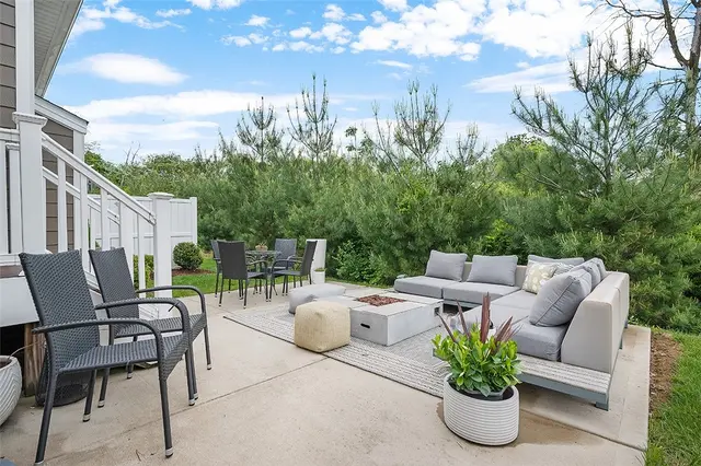 3033 Mahican Circle gallery image 11