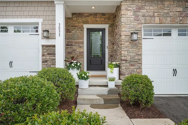 3033 Mahican Circle gallery image 21