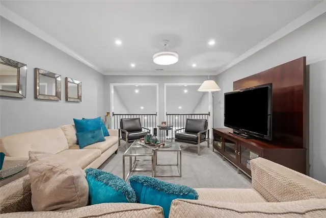 3033 Mahican Circle gallery image 27