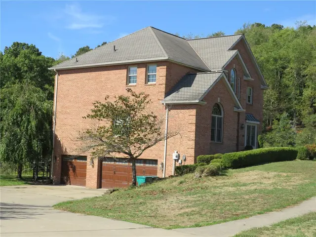 304 Scenic Ridge Ct gallery image 21