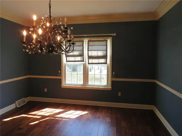 304 Scenic Ridge Ct gallery image 33