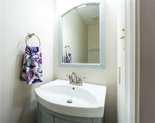 3049 Seminole Ct gallery image 18