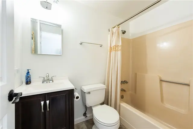 3049 Seminole Ct gallery image 24