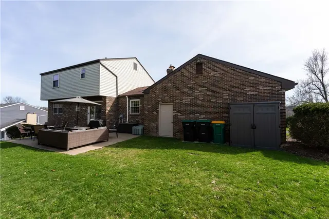 3049 Seminole Ct gallery image 33