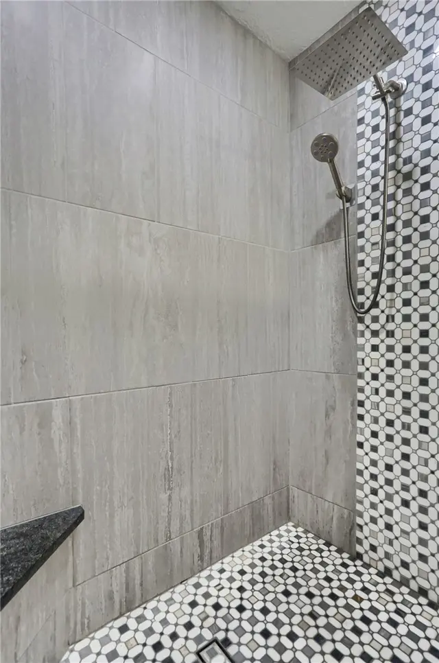 305 Beech Street gallery image 10