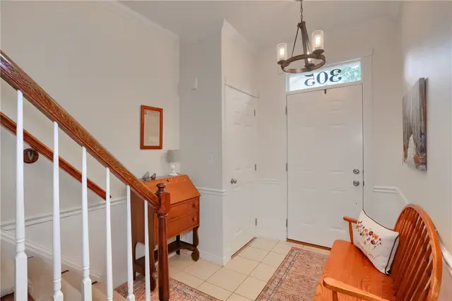 305 Beech Street gallery image 12