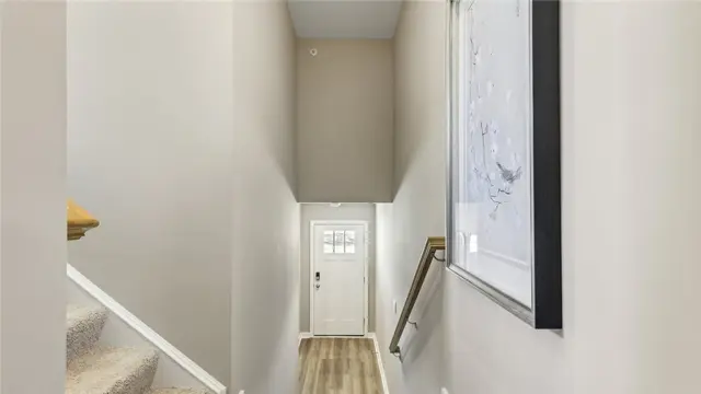 305 Gable Court gallery image 15