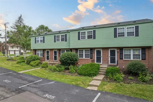 305 Laporte Ct gallery image 13