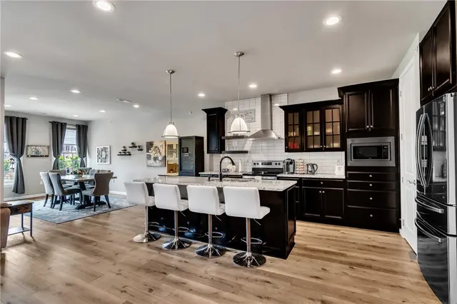 305 Tillary Ln. 202 gallery image 19