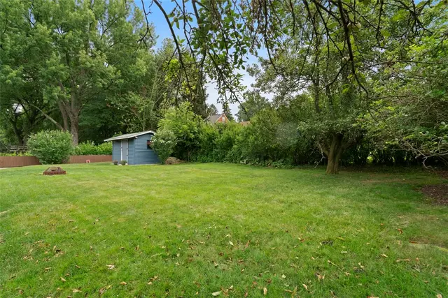 306 Bayberry Dr gallery image 14