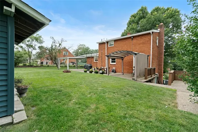 306 Bayberry Dr gallery image 19