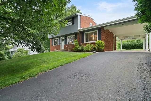 306 Bayberry Dr