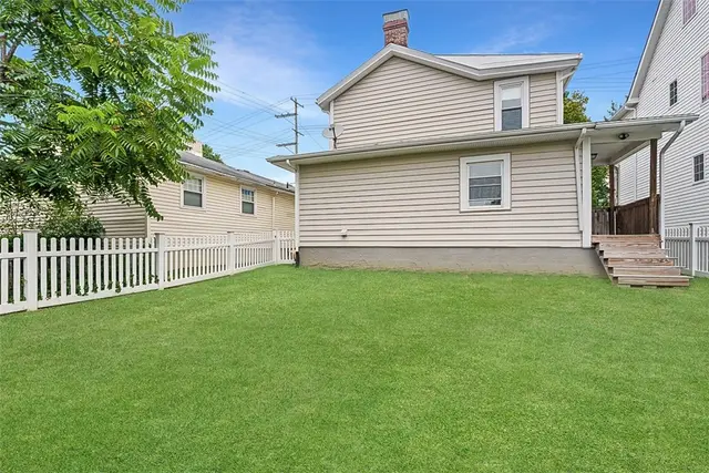 306 Centennial Ave gallery image 6