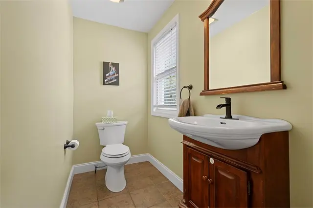 306 Centennial Ave gallery image 12
