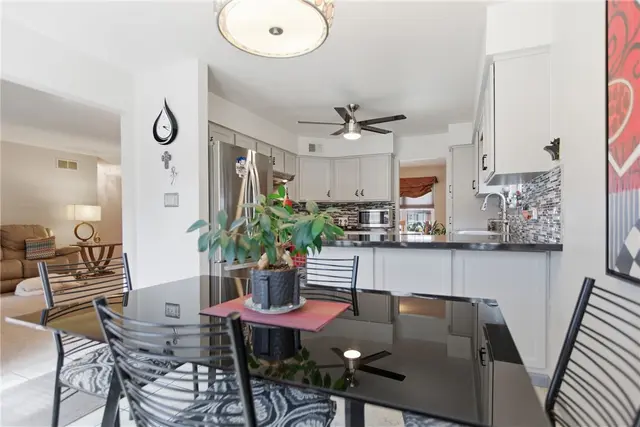 306 Covington Ct gallery image 3