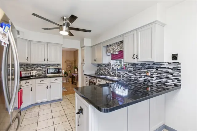 306 Covington Ct gallery image 28