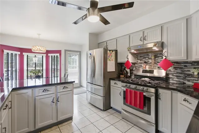 306 Covington Ct gallery image 34