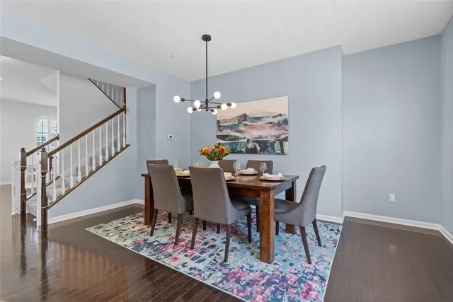 306 Cross Creek Dr gallery image 5