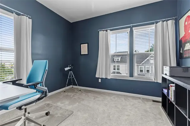 306 Cross Creek Dr gallery image 8