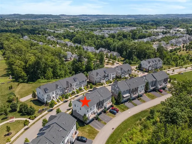 306 Cross Creek Dr gallery image 14