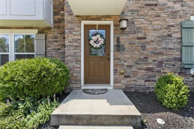 306 Cross Creek Dr gallery image 31