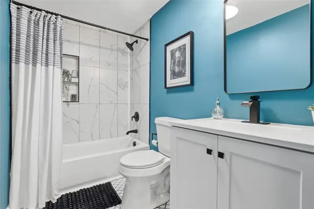 306 Fayette Dr gallery image 19