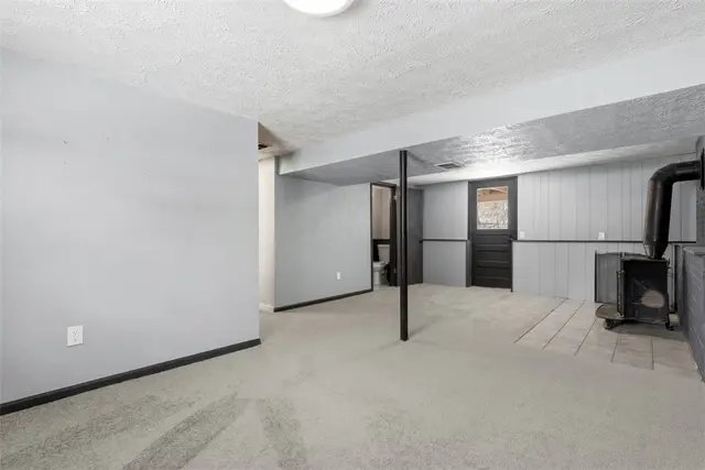 306 Fayette Dr gallery image 25