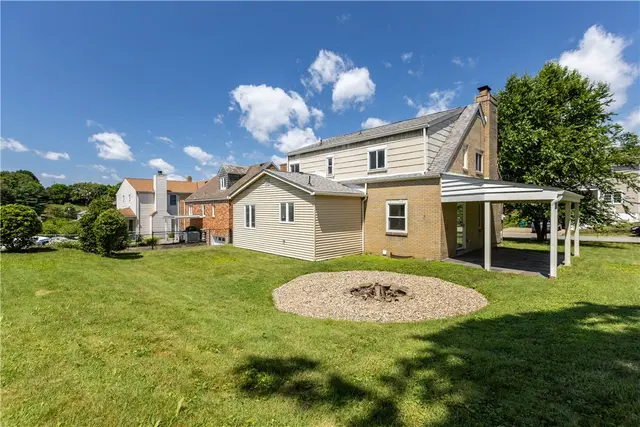 306 Good Ln gallery image 23