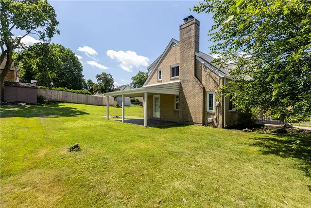 306 Good Ln gallery image 27