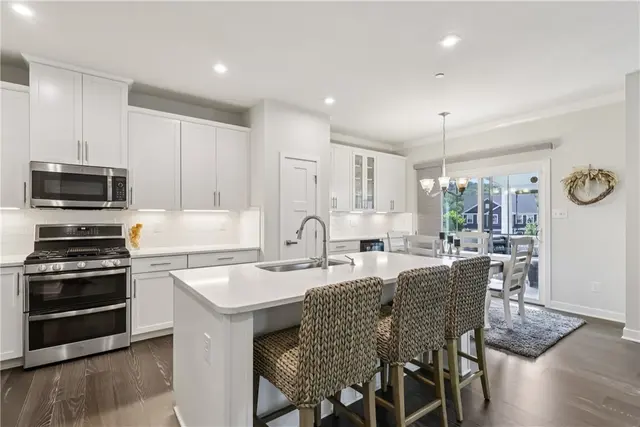 306 Helenium Drive gallery image 22