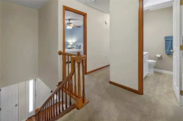 306 Hillcrest Drive gallery image 23