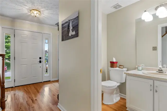 306 Hillcrest Drive gallery image 26