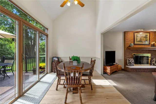 306 Hillcrest Drive gallery image 32
