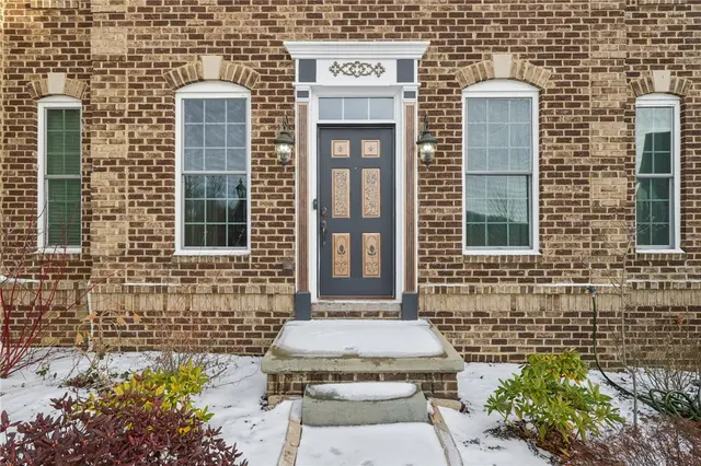 306 Sapling Court gallery image 3