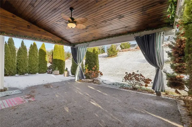 306 Sapling Court gallery image 6