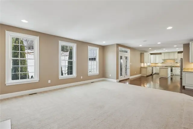 306 Sapling Court gallery image 13