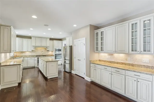 306 Sapling Court gallery image 22