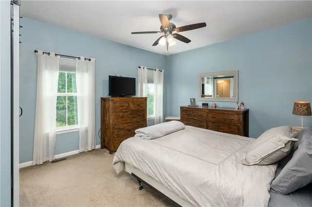 307 Cross Creek Dr gallery image 12