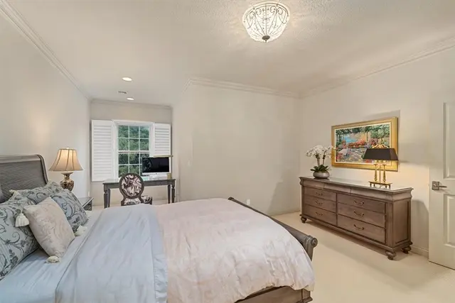 307 Georgetowne Ct gallery image 14