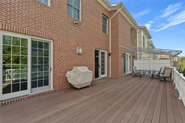 307 Georgetowne Ct gallery image 23