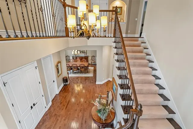 307 Georgetowne Ct gallery image 28