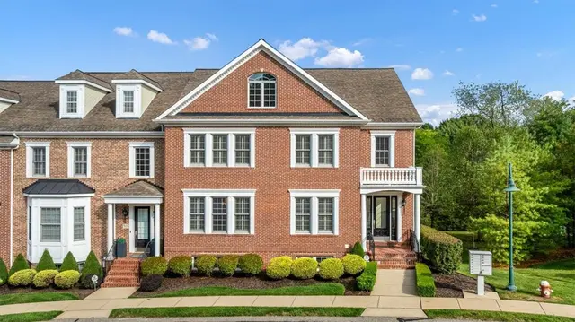 307 Georgetowne Ct